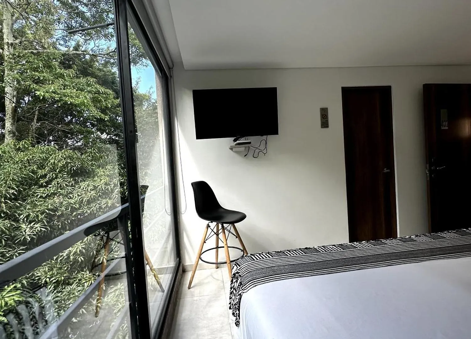 Hotel Zona Verde Μεντεγίν 3*,