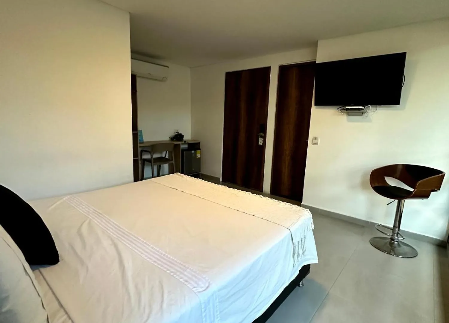 Hotel Zona Verde Μεντεγίν 3*,