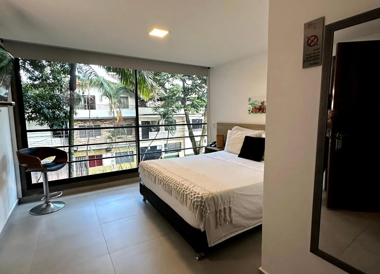 Hotel Zona Verde Μεντεγίν 3*,