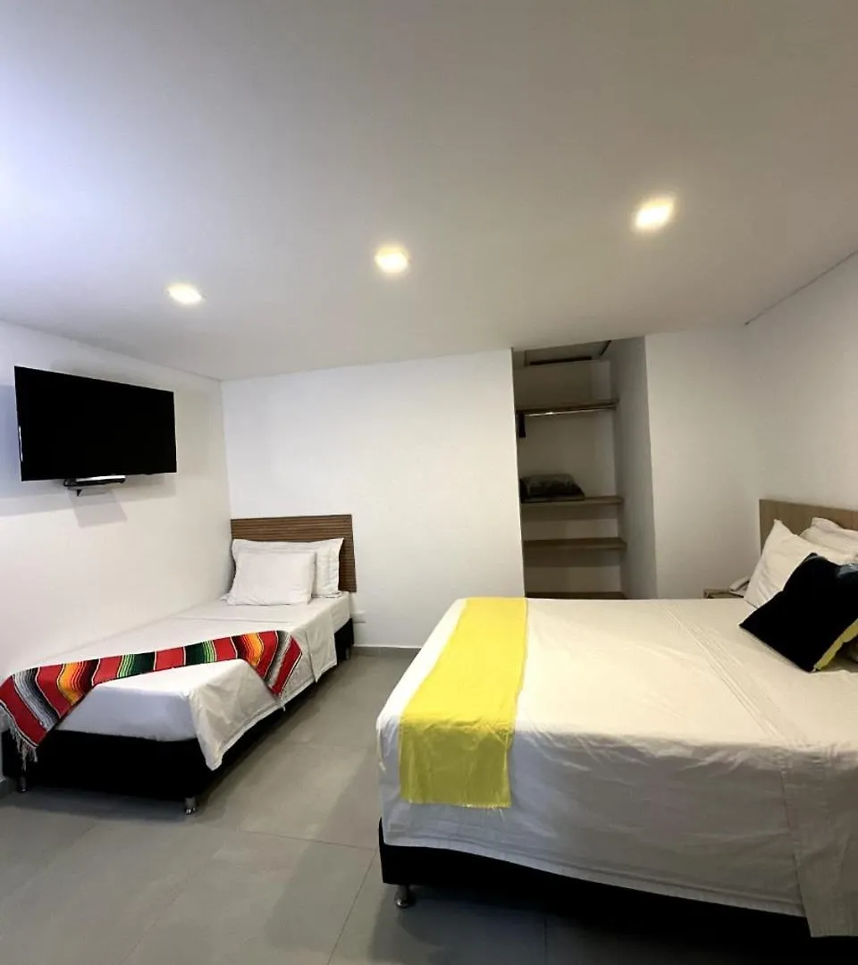 Hotel Zona Verde Μεντεγίν 3*,