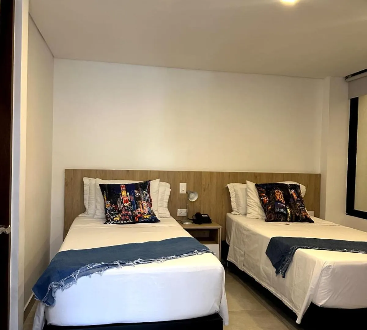 Hotel Zona Verde Μεντεγίν 3*,  Κολομβία