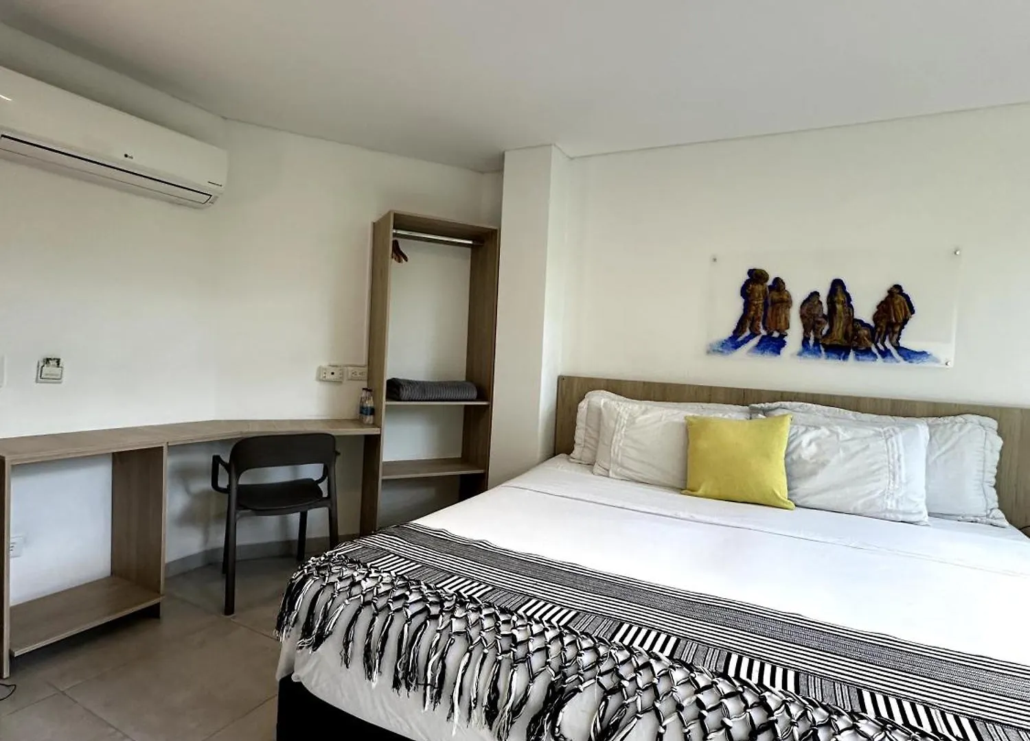 Hotel Zona Verde 메딜린